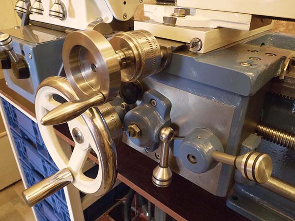 Загальний вигляд токарно-гвинторізного верстата ТВ-4 ТВ-4 Загальний вигляд токарно-гвинторізного верстата